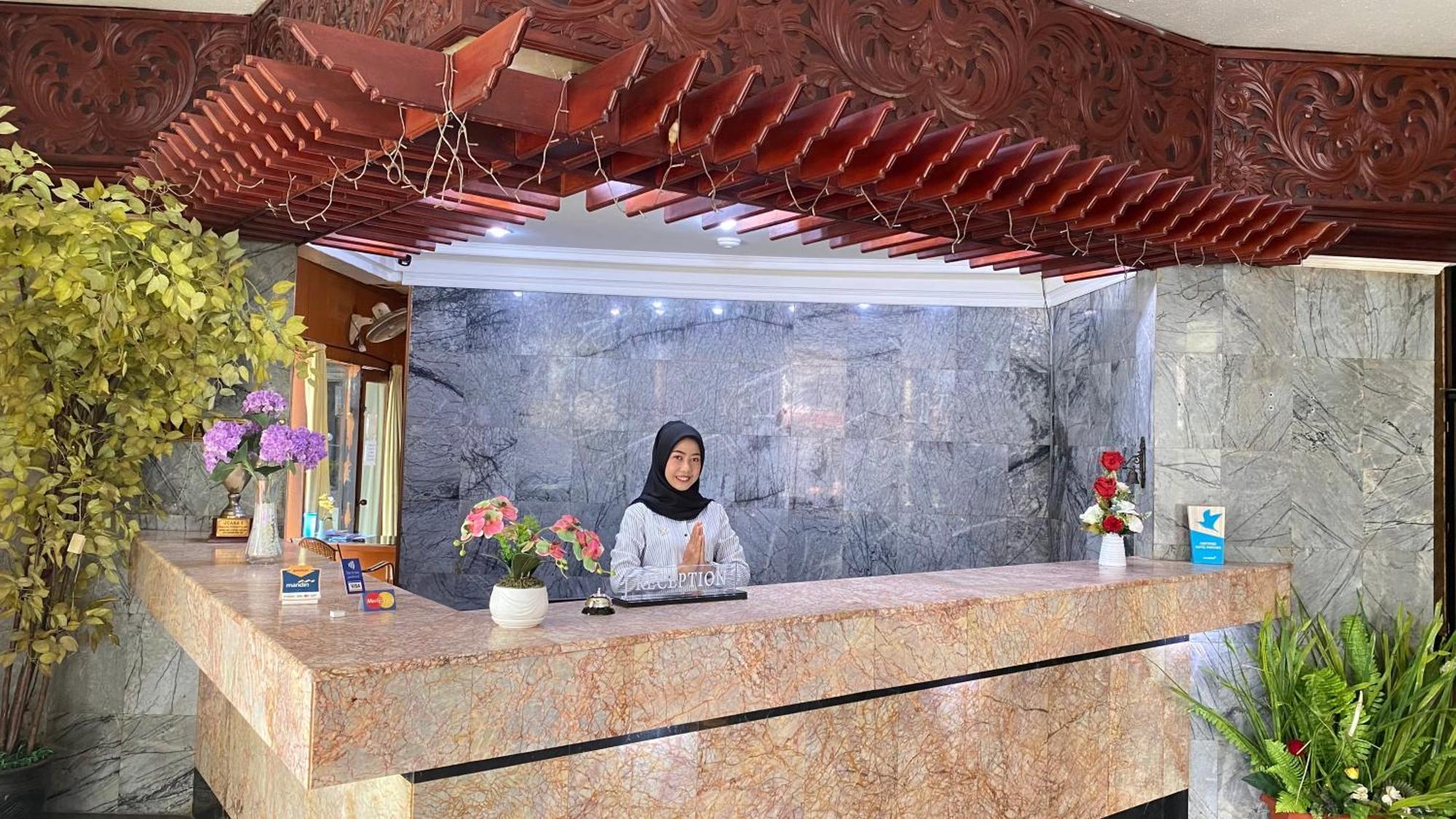 Mas Graha Hotel Pekanbaru Exterior foto